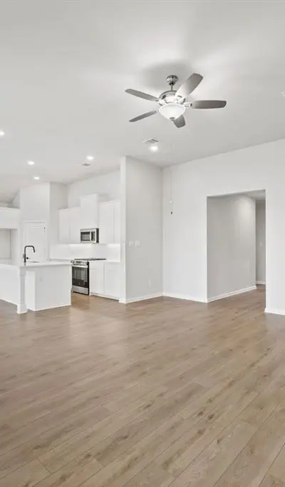 3210 Majesty Lane, Denton TX 76208 - Photo 5