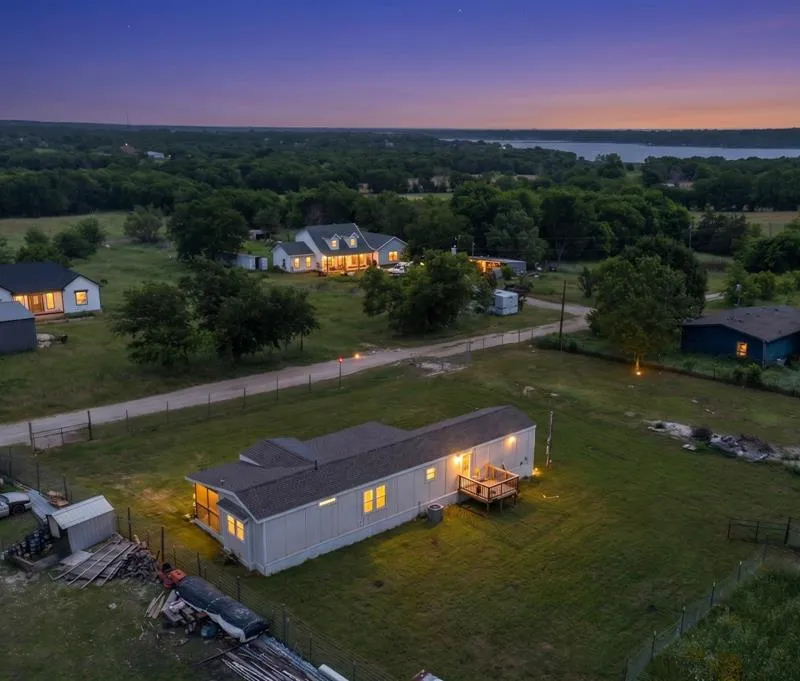 979 Private Road 3784, Quinlan TX 75474