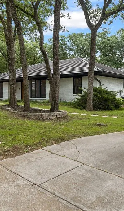 2000 Vista Trail, Keller TX 76262 - Photo 2