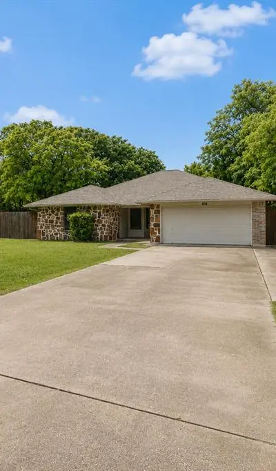 1001 Rosebud Drive, Azle TX 76020 - Photo 2