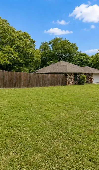 1001 Rosebud Drive, Azle TX 76020 - Photo 3