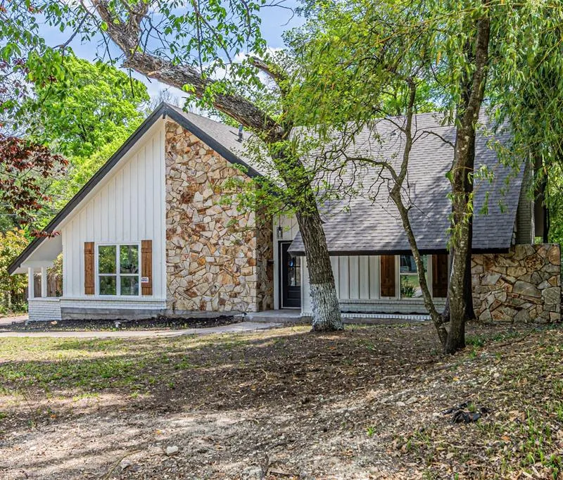 2631 Deep Hill Circle, Dallas TX 75233