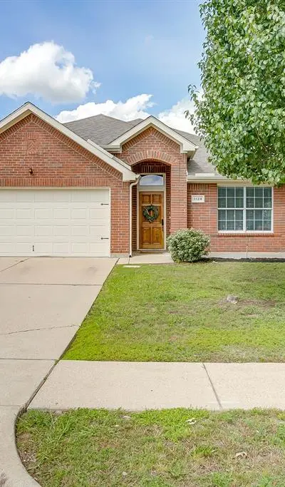 1124 Mourning Dove Drive, Burleson TX 76028