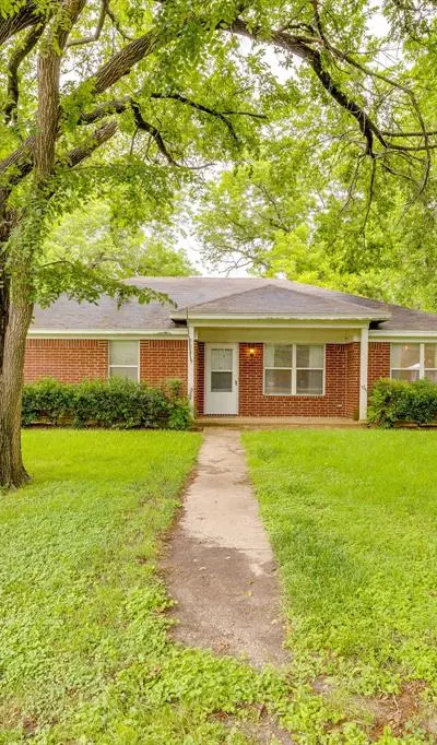 506 E Mcfarland Street, Grandview TX 76050