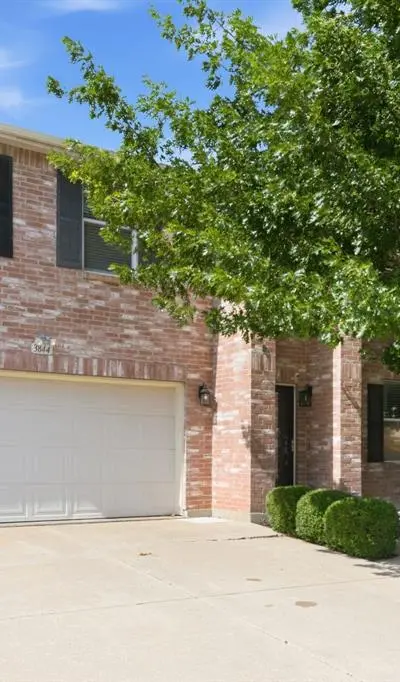 3844 Irish Setter Drive, Fort Worth TX 76123 - Photo 2