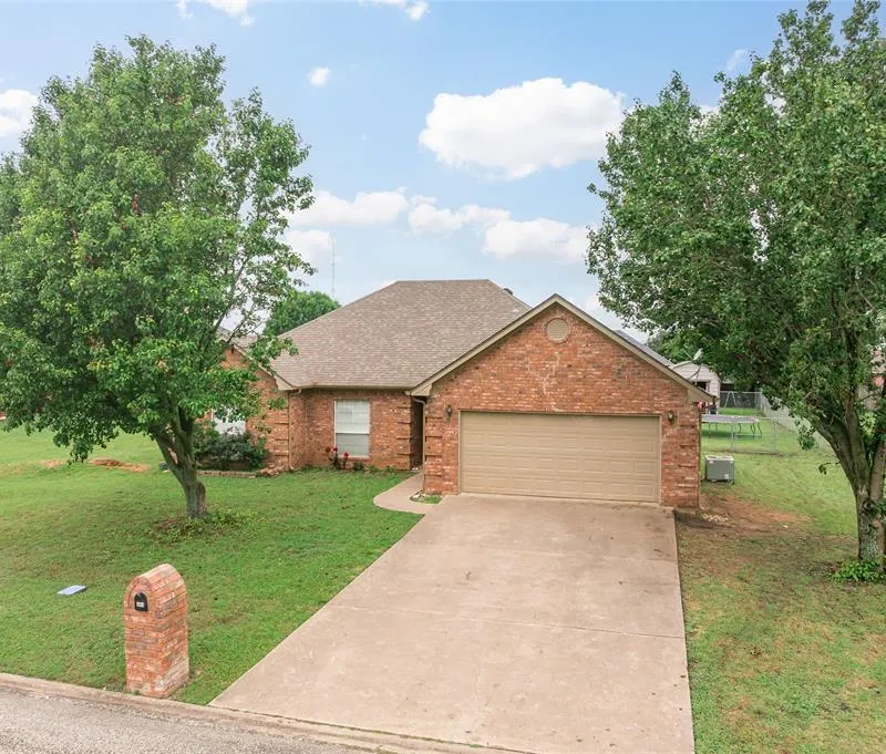 408 Sunshine Trail, Bells TX 75414
