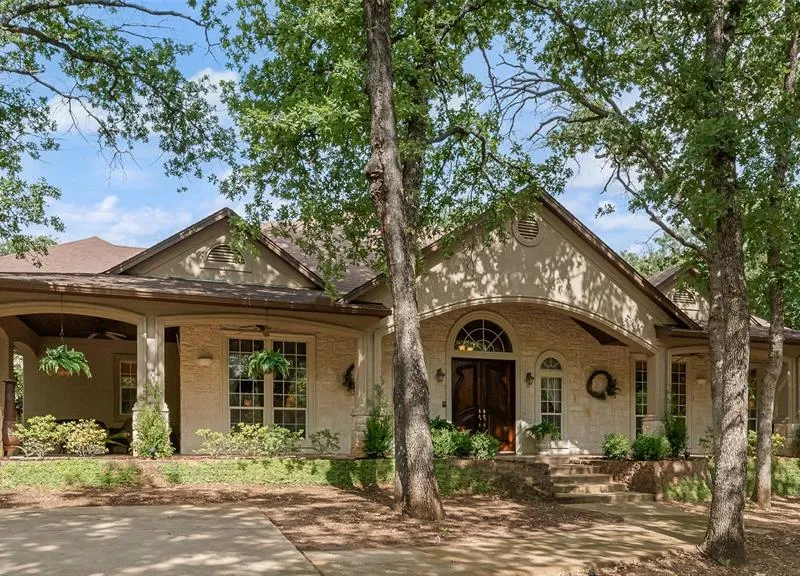 115 River Run Drive, Azle TX 76020