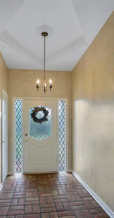 9233 Middle Glen Drive, Dallas TX 75243 - Photo 2