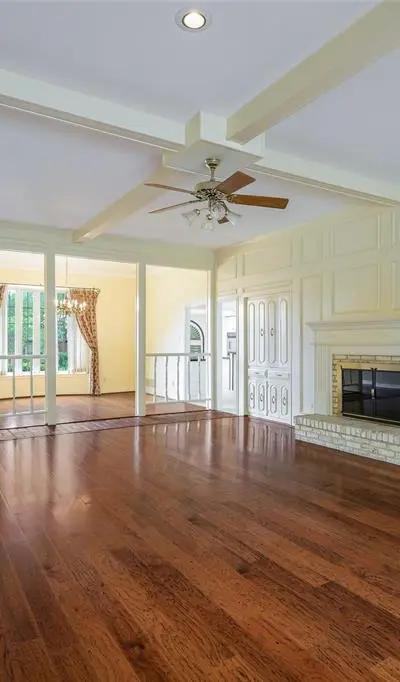9233 Middle Glen Drive, Dallas TX 75243 - Photo 5