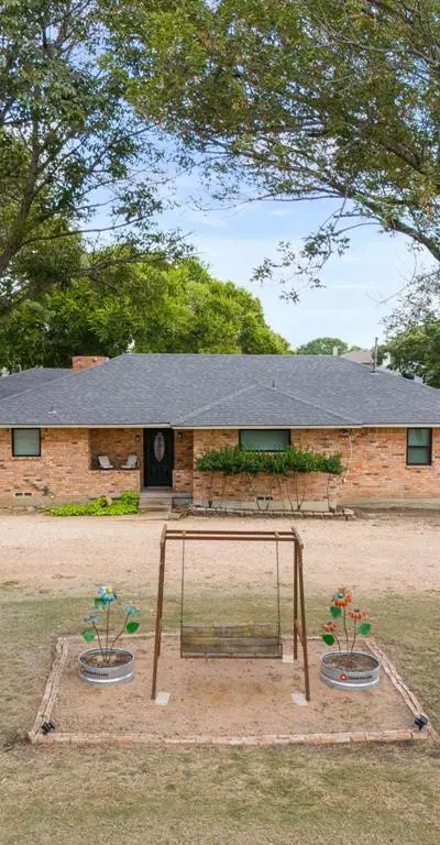804 Lark Lane, Oak Leaf TX 75154 - Photo 4