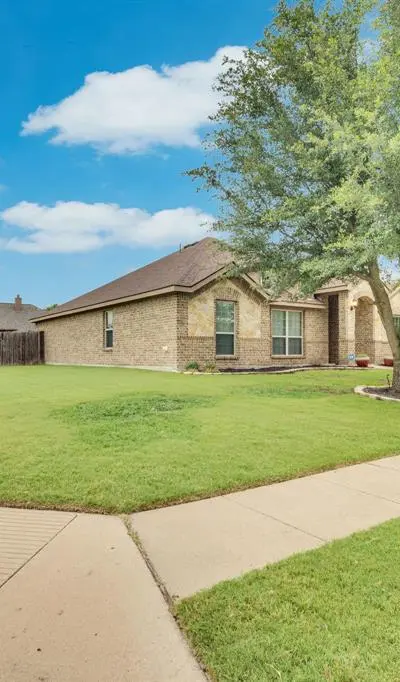 201 Winters Edge Drive, Red Oak TX 75154 - Photo 4