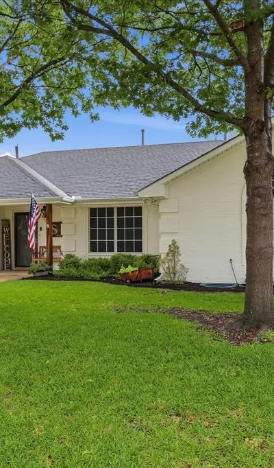 202 Colonial Heights, Sanger TX 76266