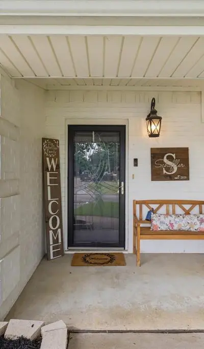 202 Colonial Heights, Sanger TX 76266 - Photo 3