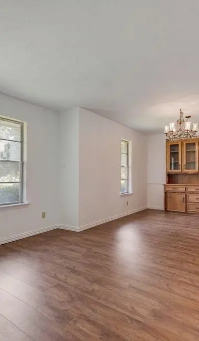 135 S Capri Drive, Duncanville TX 75116 - Photo 4