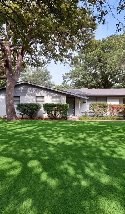 341 Arcadia Street, Hurst TX 76053 - Photo 3