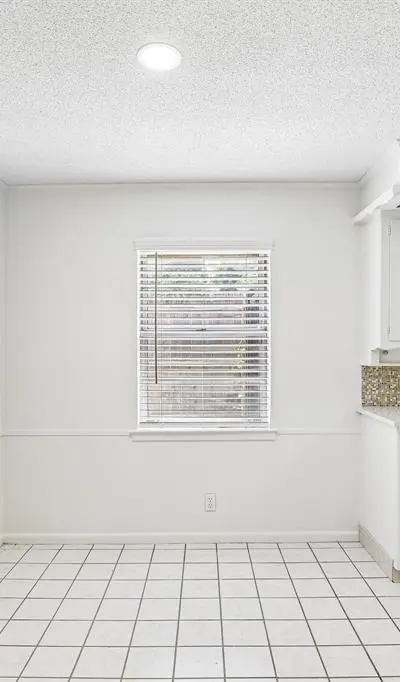 6313 Whitman Avenue, Fort Worth TX 76133 - Photo 5