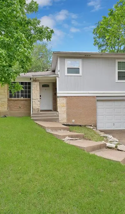 2904 Raton Drive, Fort Worth TX 76116