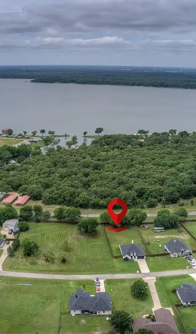 10605 Lago Vista, Quinlan TX 75474