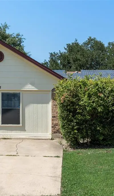 915 Freestone Drive, Arlington TX 76017