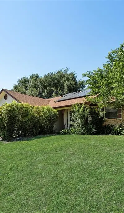 915 Freestone Drive, Arlington TX 76017 - Photo 5
