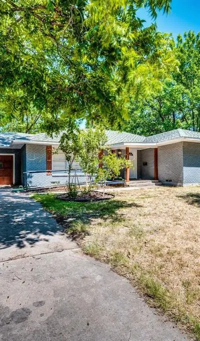 504 John Arden Drive, Waxahachie TX 75165 - Photo 2