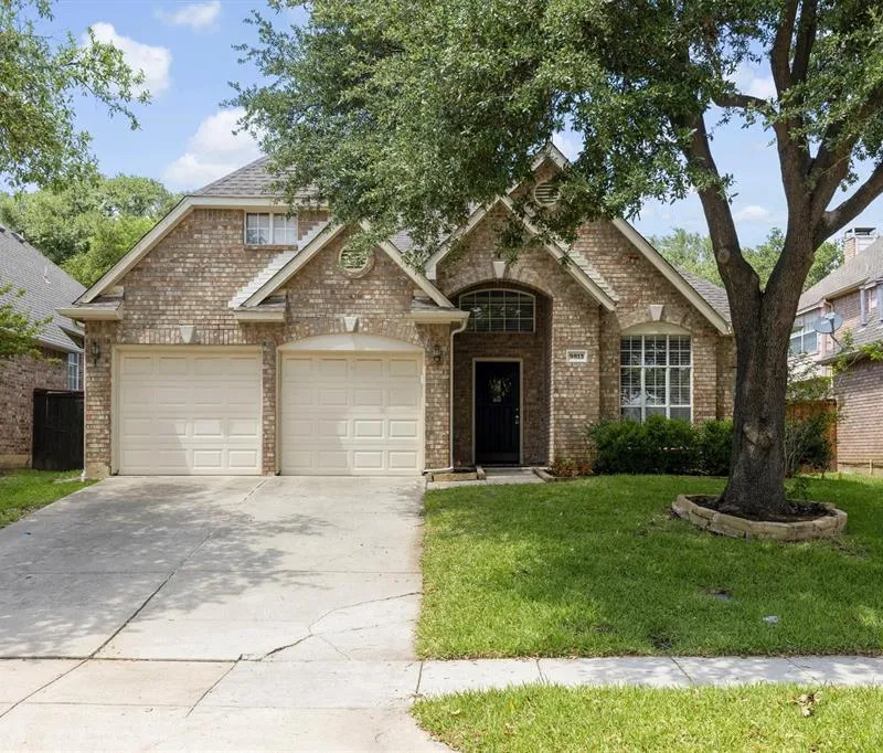 9813 Cliffside Drive, Irving TX 75063