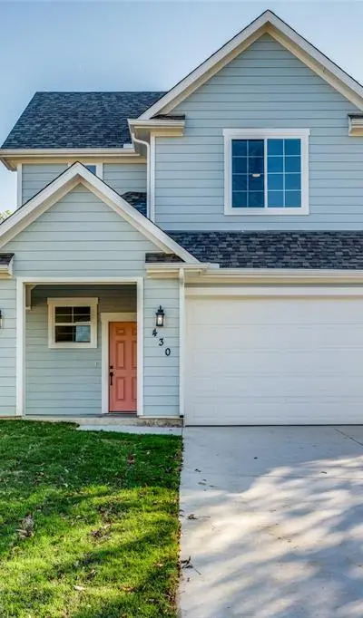 430 W Munson Street, Denison TX 75020 - Photo 2