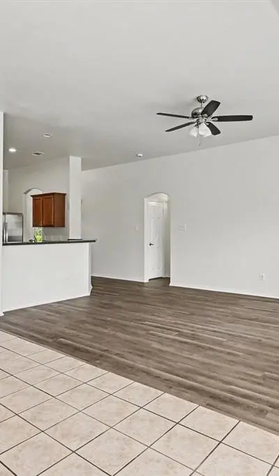 516 Bent Oak Drive, Fort Worth TX 76131 - Photo 3