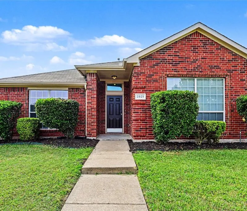 2521 Ash Creek, Mesquite TX 75181