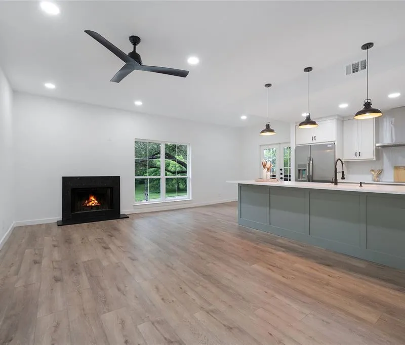 8601 Park Lane # 121, Dallas TX 75231