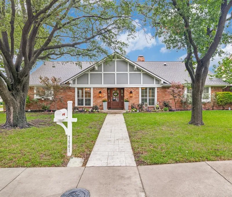 7601 Carta Valley Drive, Dallas TX 75248