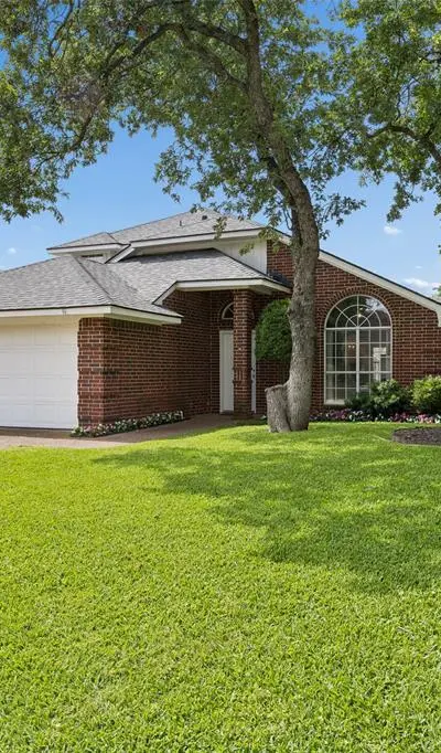 6828 Moss Lane, North Richland Hills TX 76182