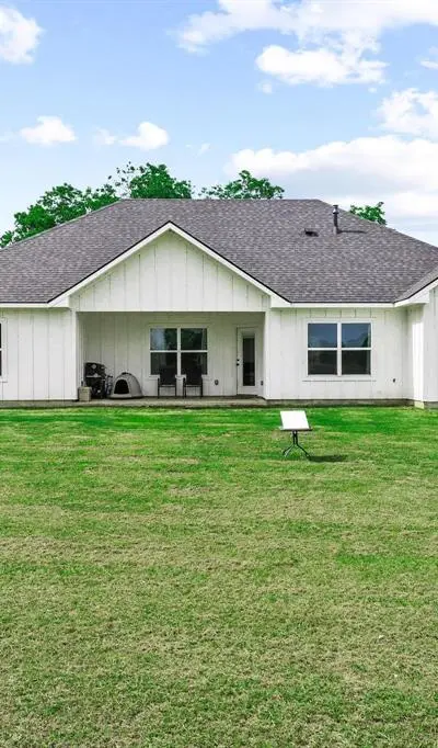 1350 County RD 4040 Road, Ector TX 75439