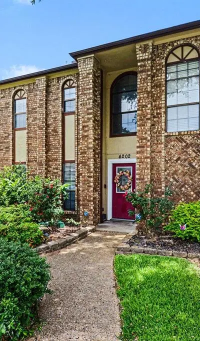4202 Harvest Hill Road, Carrollton TX 75010 - Photo 2