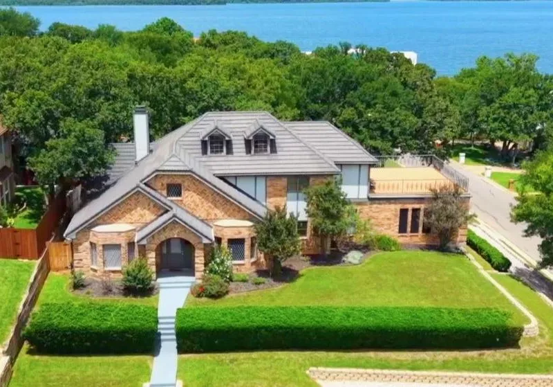 6101 Tiffany Oaks Lane, Arlington TX 76016