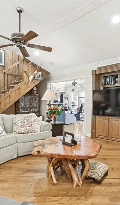 9159 Dunmore Drive, Dallas TX 75231 - Photo 4