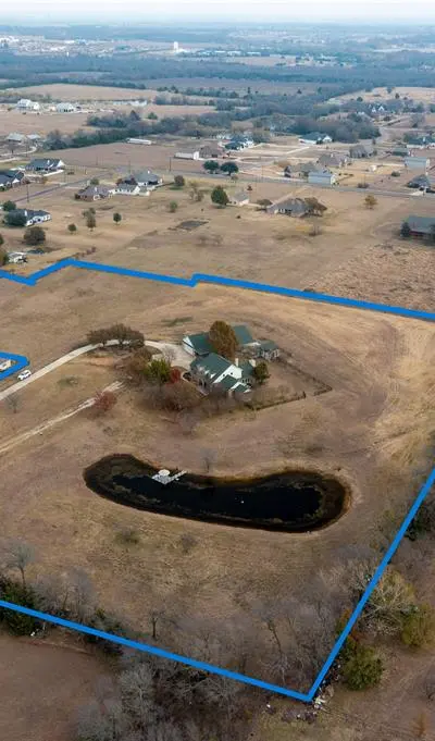 364 Parker Road # A, Van Alstyne TX 75495 - Photo 5