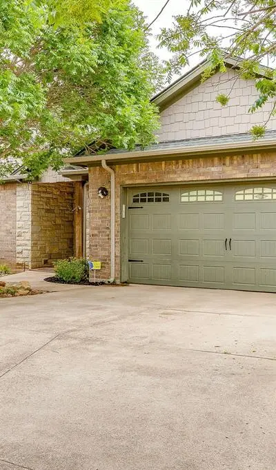 2220 Cobblestone Court, Granbury TX 76049 - Photo 2