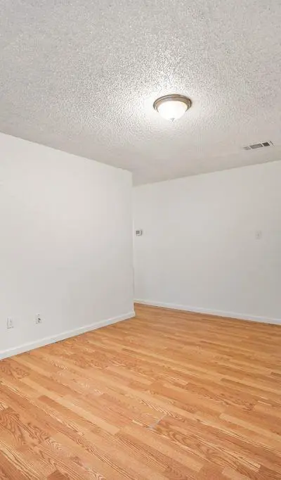 5625 Marlene, Haltom City TX 76148 - Photo 4