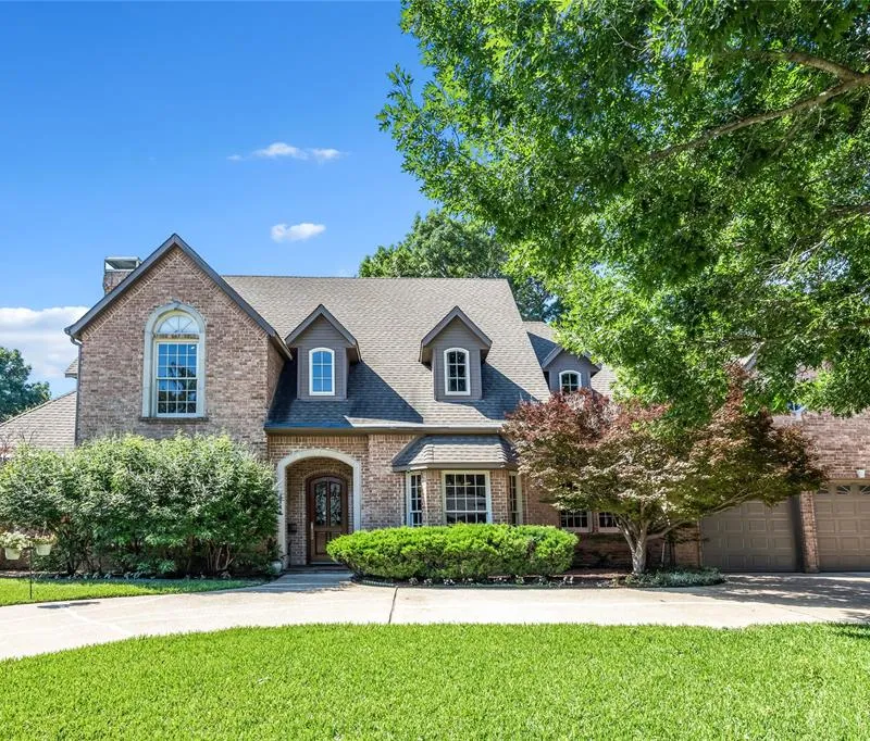 5308 Del Roy Drive, Dallas TX 75229