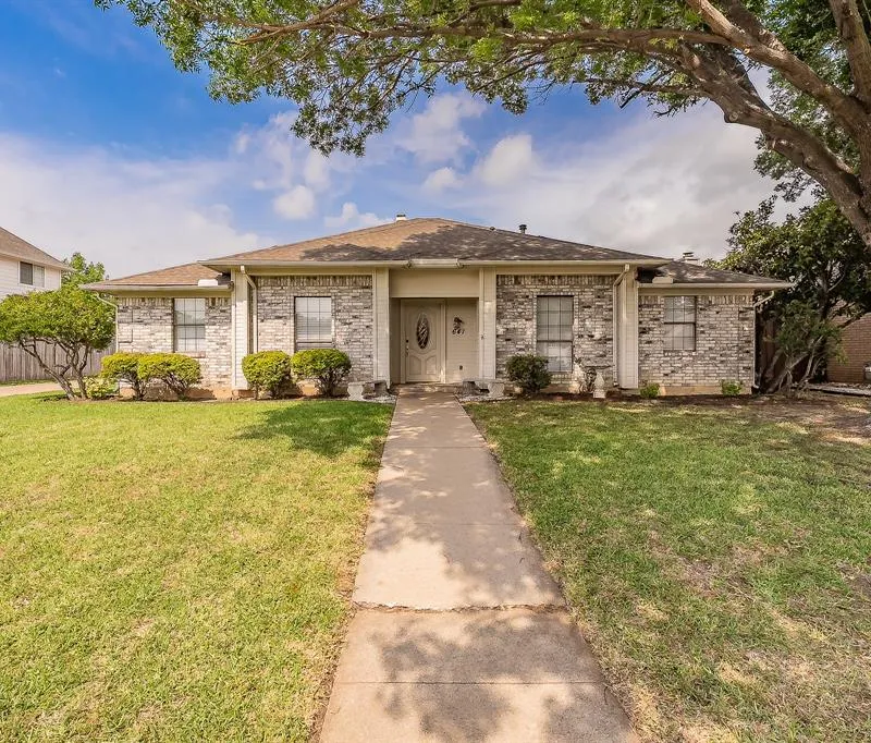 641 Park Lane, Highland Village TX 75077