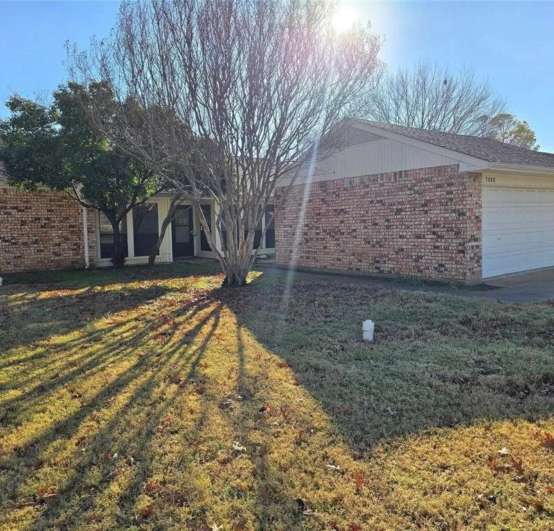 7008 Windhaven Road, North Richland Hills TX 76182