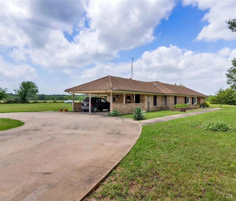 8560 County Road 513, Anna TX 75409