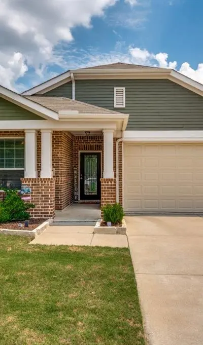 1217 Roadrunner Drive, Little Elm TX 75068 - Photo 2