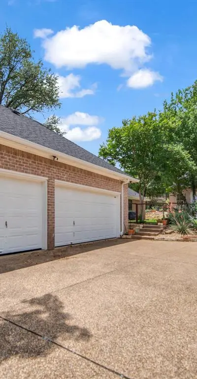 148 Saddle Brook Drive, Hudson Oaks TX 76087 - Photo 4