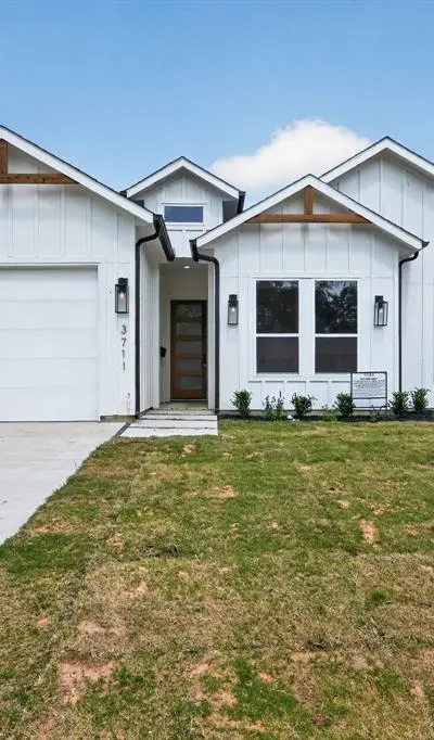 3711 Metropolitan Avenue, Dallas TX 75210