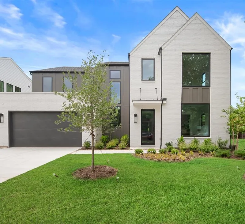 4241 Somerville Avenue, Dallas TX 75206