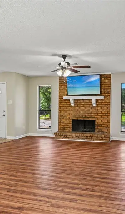 3704 Fort Hunt Drive, Arlington TX 76016 - Photo 4