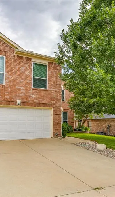 4917 Dougal Avenue, Fort Worth TX 76137 - Photo 2