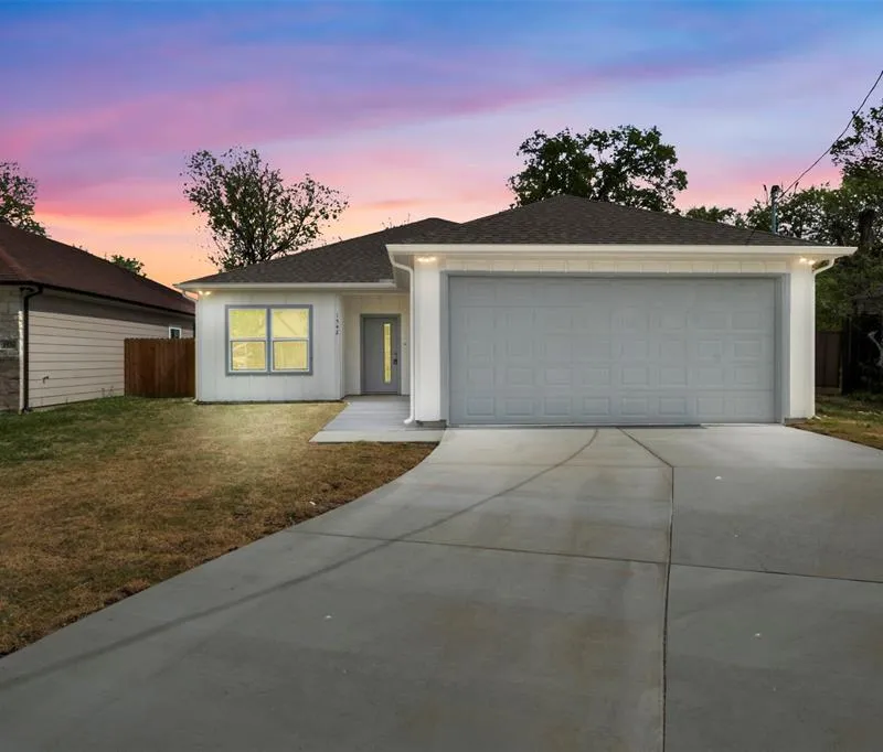1542 Caldwell Street, Dallas TX 75223